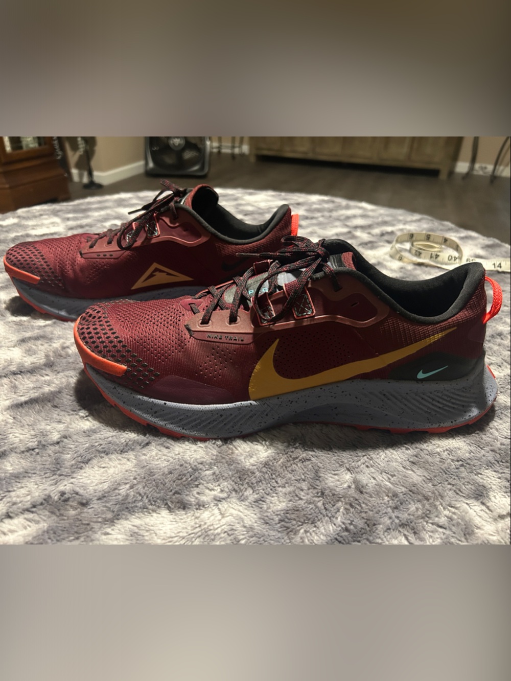 Nike Pegasus Trail 3 dark beetroot Men’sAthletic Shoes with Yellow Swoosh Sz 15